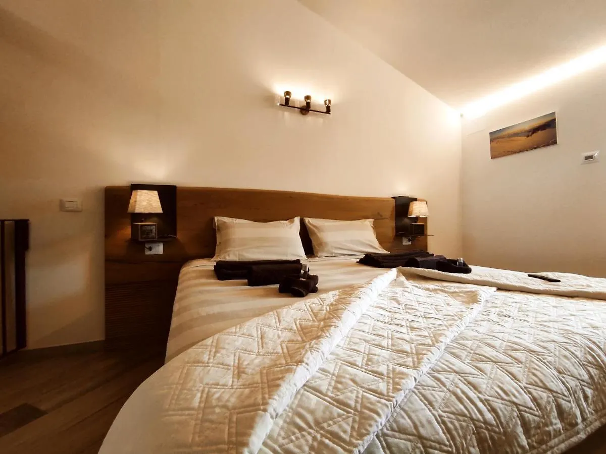 Big House, Rent In Mountain, 55 Min From Verona Bosco Chiesanuova 0*,  Italia